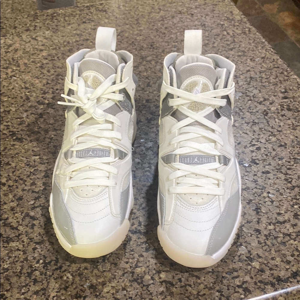 Jordan jumpman two Trey